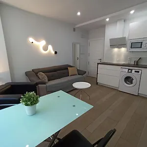 https://apartamentos-modernos-y-centricos.1costadelsol.com