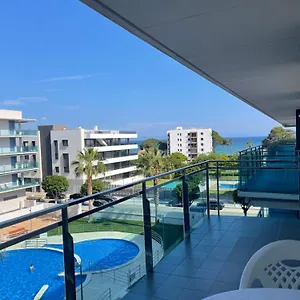 https://apartamento-augusta-cambrils-lux-con-vista-al-mar.catalonia-hotels.com